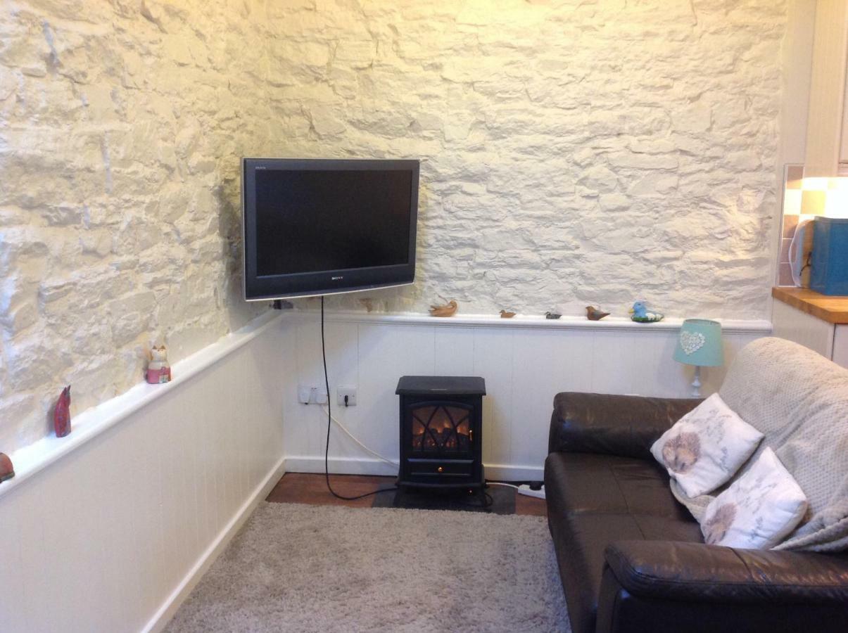 Cwmtwrch Cottage Carmarthen Bagian luar foto