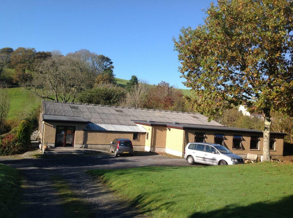 Cwmtwrch Cottage Carmarthen Bagian luar foto